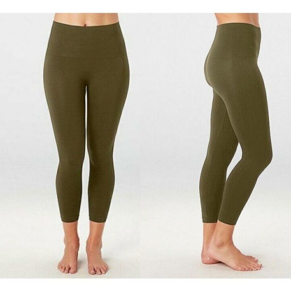SPANX Leggings  Plus Size 3X‎ Green Cropped Lamn Leggings